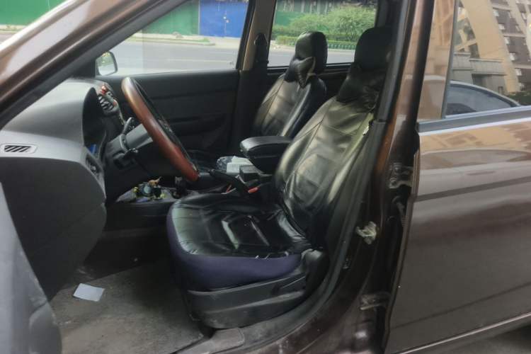Used Wuling Hongguang 2015 1.5L S Base Model China IV Left Front Seat