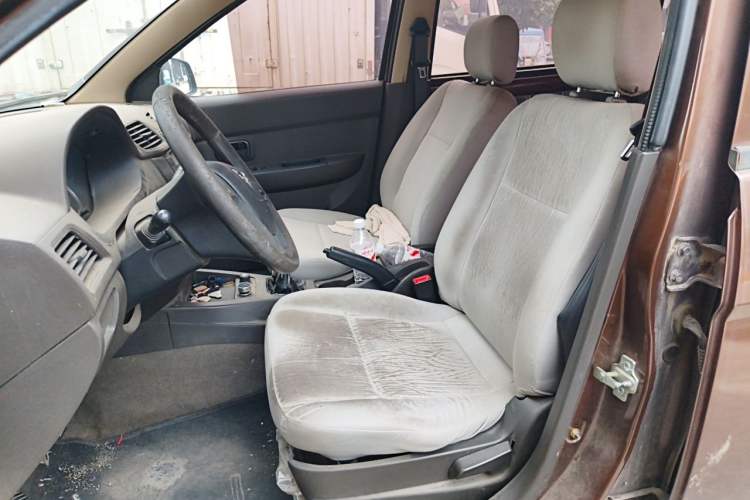 Used Wuling Hongguang 2015 1.2L S Base Model China V Standard Left Front Seat