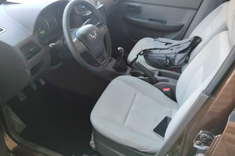 Used Wuling Hongguang 2015 1.5L S Basic Version China V Standard Left Front Seat