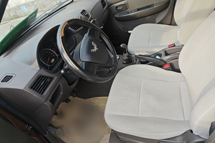 Used Wuling Hongguang 2015 1.2L S Base Model China V Standard Left Front Seat