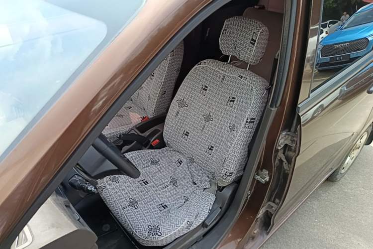 Used Wuling Hongguang 2015 1.5L S Basic Version China V Standard Left Front Seat