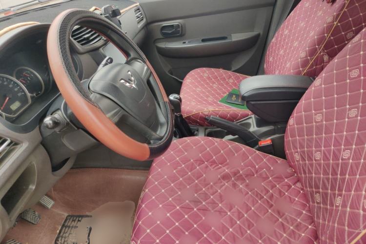Used Wuling Hongguang 2015 1.5L S Basic Version China V Standard Left Front Seat