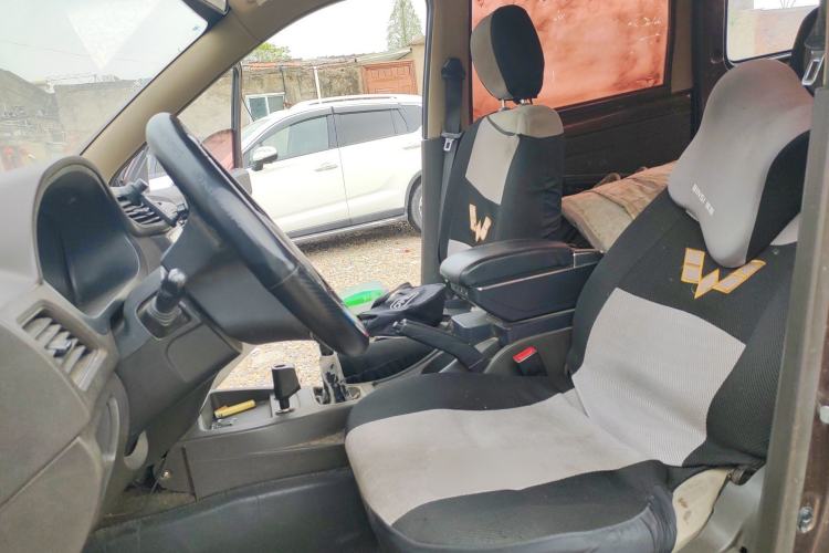 Used Wuling Hongguang 2015 1.5L S Basic Version China V Standard Left Front Seat