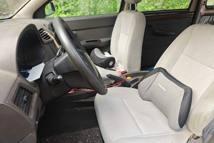 Used Wuling Hongguang 2015 1.5L S Base Model China IV Left Front Seat