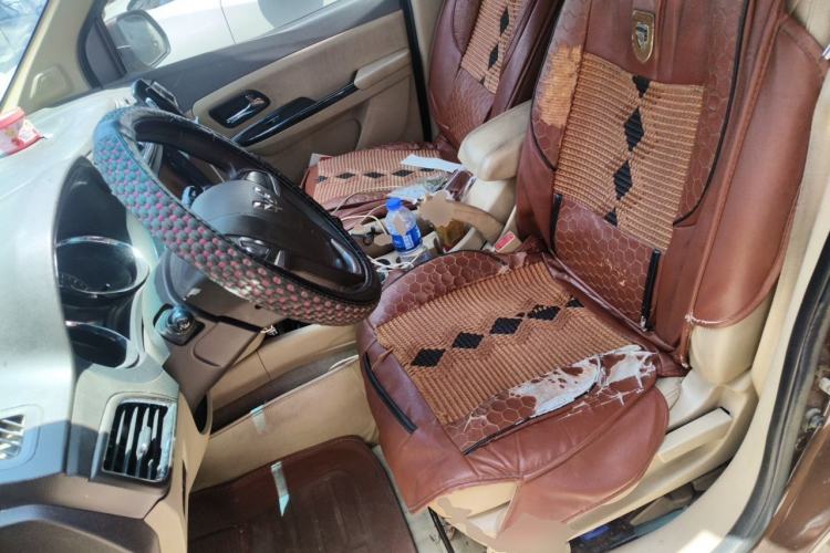 Used Wuling Hongguang 2015 1.5L S1 Luxury National Emission Standard V Left Front Seat