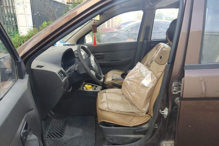 Used Wuling Hongguang 2015 1.2L S Base Model China IV Left Front Seat