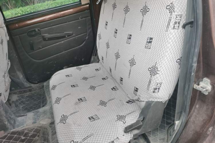 Used Wuling Hongguang 2015 1.2L S Base Model China V Standard Left Rear Seat