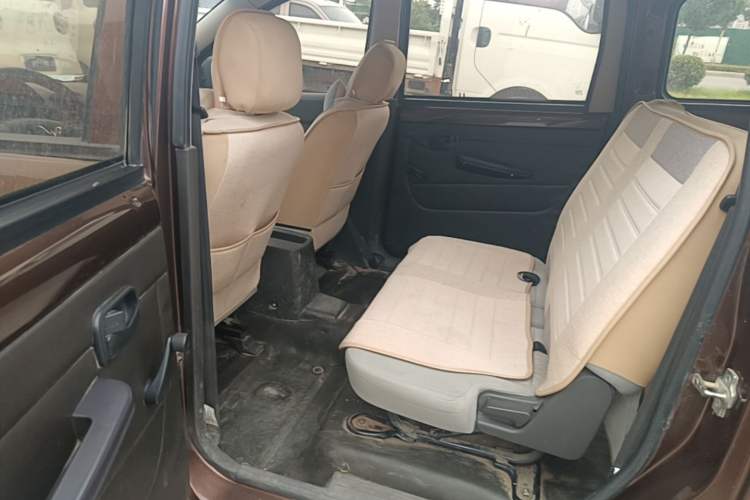 Used Wuling Hongguang 2015 1.2L S Base Model China IV Left Rear Seat