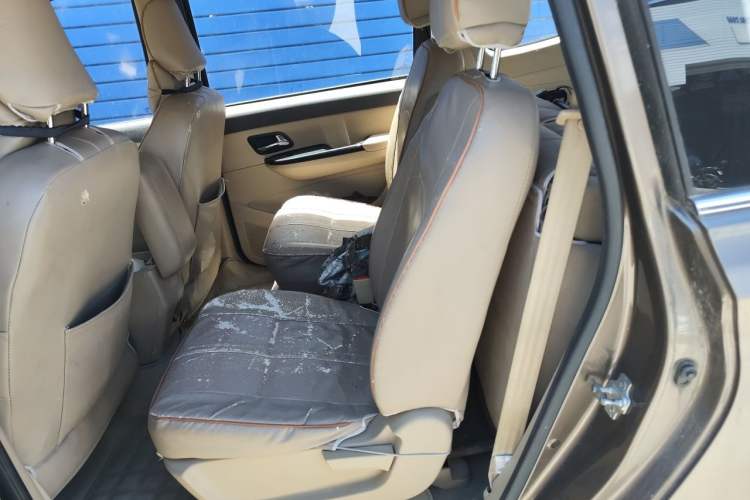 Used Wuling Hongguang 2015 1.5L S1 Comfort China V Standard Left Rear Seat