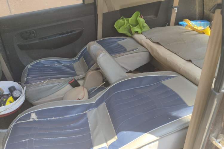 Used Wuling Hongguang 2015 1.5L S Basic Version China V Standard Left Rear Seat