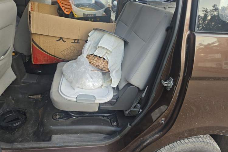 Used Wuling Hongguang 2015 1.2L S Base Model China V Standard Left Rear Seat