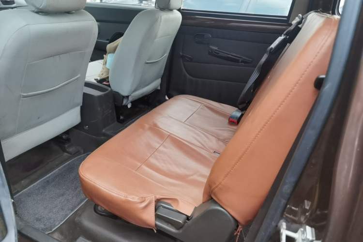 Used Wuling Hongguang 2015 1.5L S Basic Version China V Standard Left Rear Seat