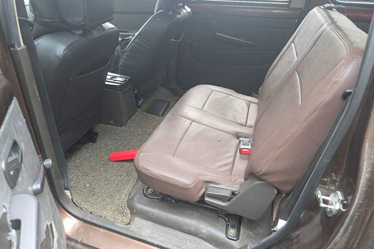 Used Wuling Hongguang 2015 1.5L S Basic Version China V Standard Left Rear Seat