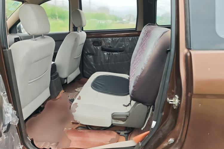 Used Wuling Hongguang 2015 1.2L S Base Model China V Standard Left Rear Seat