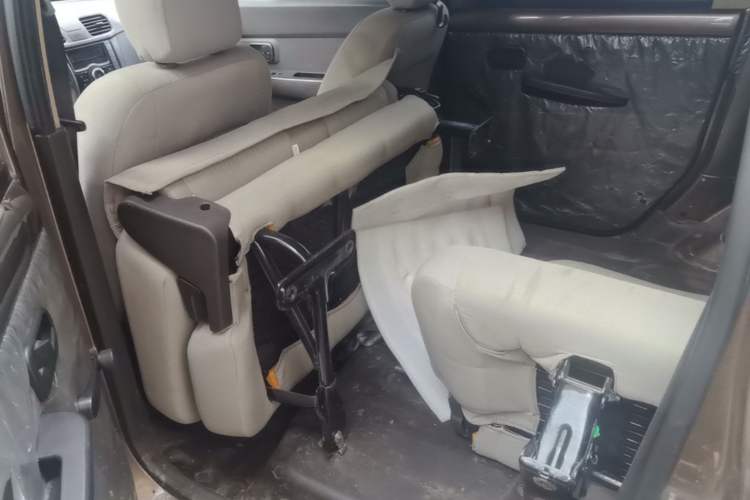 Used Wuling Hongguang 2015 1.2L S Base Model China V Standard Left Rear Seat