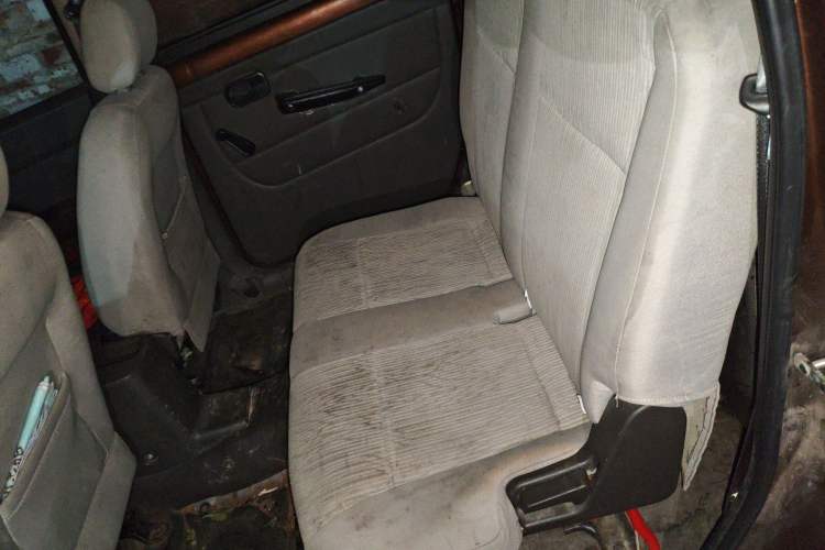 Used Wuling Hongguang 2015 1.2L S Base Model China V Standard Left Rear Seat