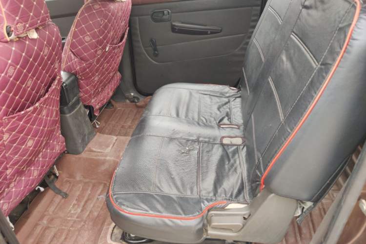 Used Wuling Hongguang 2015 1.5L S Basic Version China V Standard Left Rear Seat