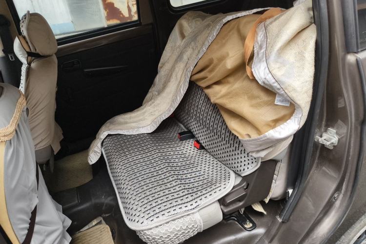 Used Wuling Hongguang 2015 1.2L S Base Model China IV Left Rear Seat