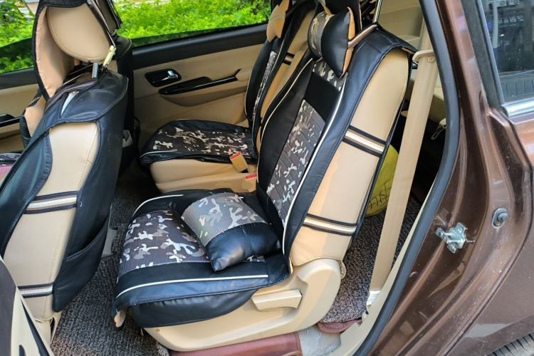 Used Wuling Hongguang 2015 1.5L S1 Luxury National Emission Standard V Left Rear Seat