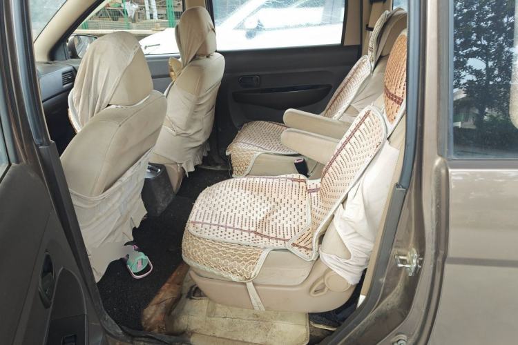 Used Wuling Hongguang 2015 1.5L S Basic Version China V Standard Left Rear Seat