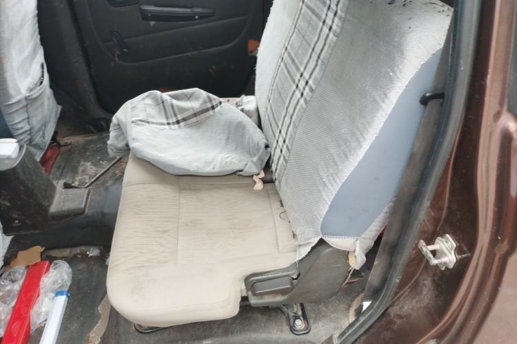Used Wuling Hongguang 2015 1.2L S Base Model China V Standard Left Rear Seat