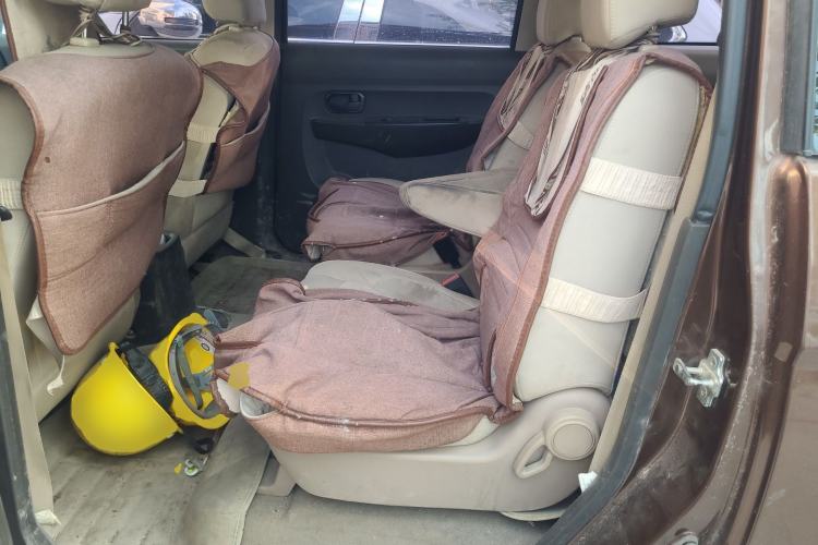 Used Wuling Hongguang 2015 1.5L S Basic Version China V Standard Left Rear Seat