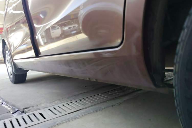 Used Wuling Hongguang 2015 1.5L S Basic Version China V Standard Left Side Sill