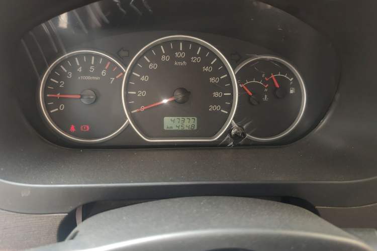 Used Wuling Hongguang 2015 1.5L S Basic Version China V Standard Odometer Close Up