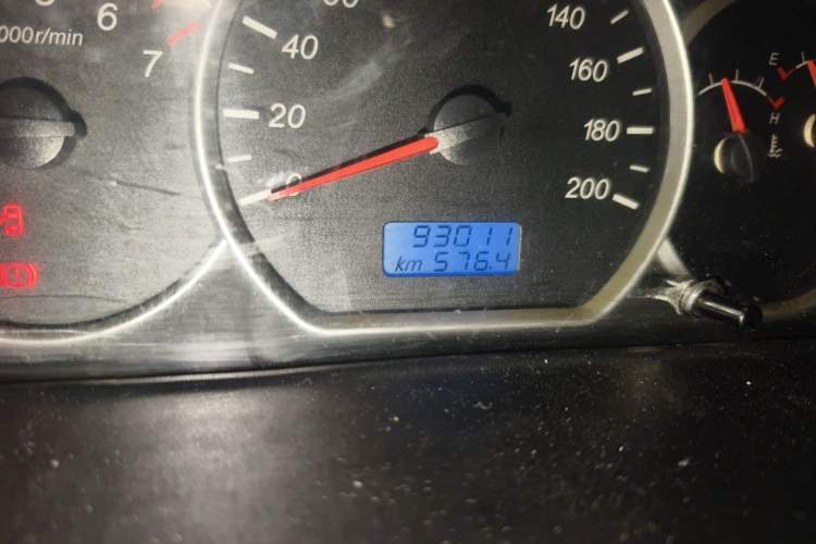 Used Wuling Hongguang 2015 1.5L S1 Standard China V-Emission Standards Odometer Close Up