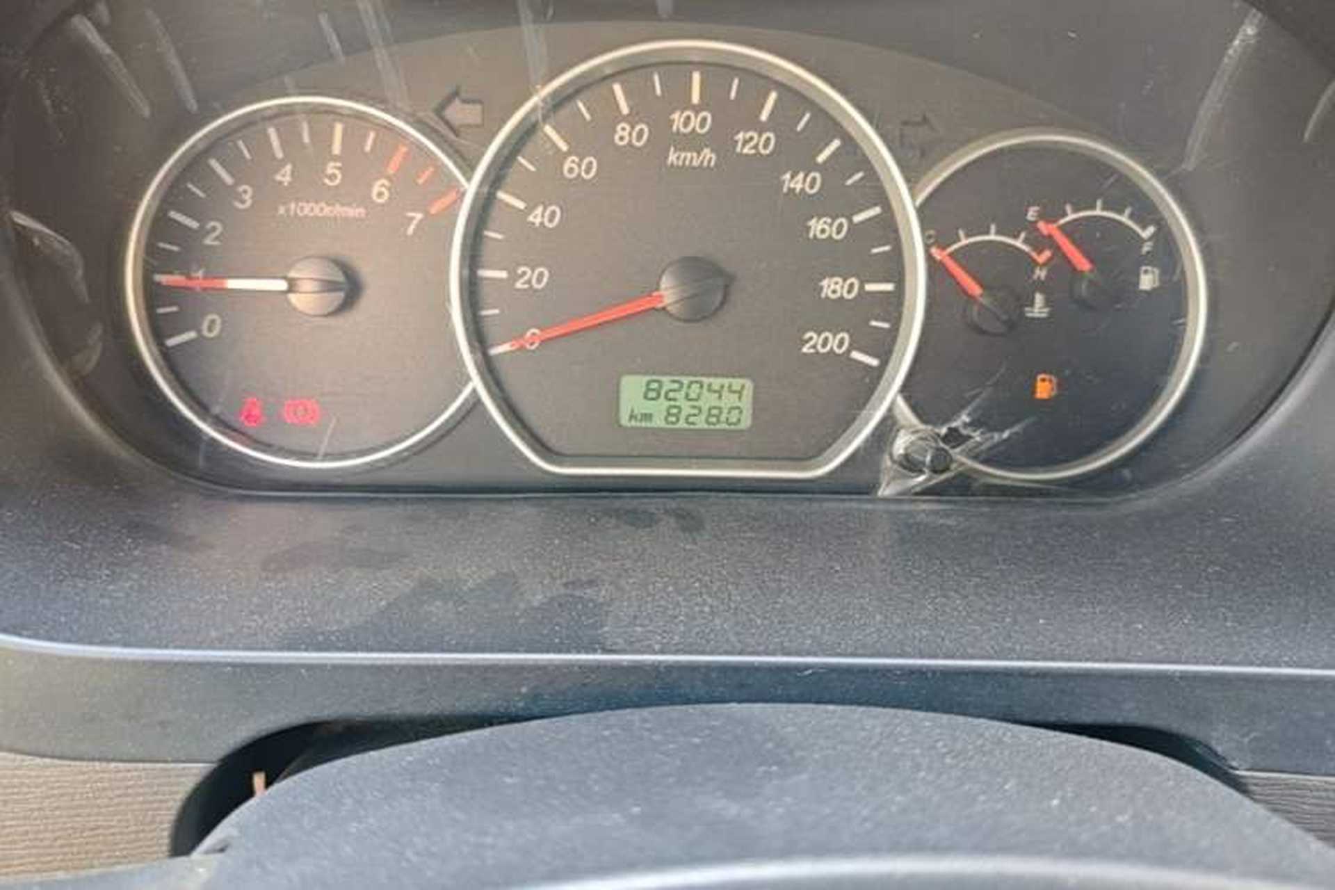 Used Wuling Hongguang 2015 1.5L S Basic Version China V Standard Odometer Close Up