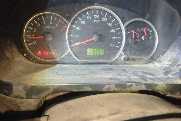 Used Wuling Hongguang 2015 1.5L S Basic Version China V Standard Odometer Close Up