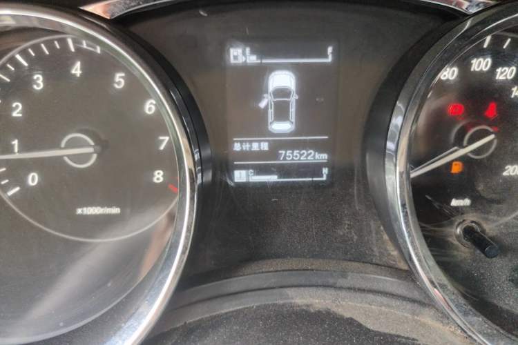 Used Wuling Hongguang 2015 1.5L S1 Comfort China V Standard Odometer Close Up