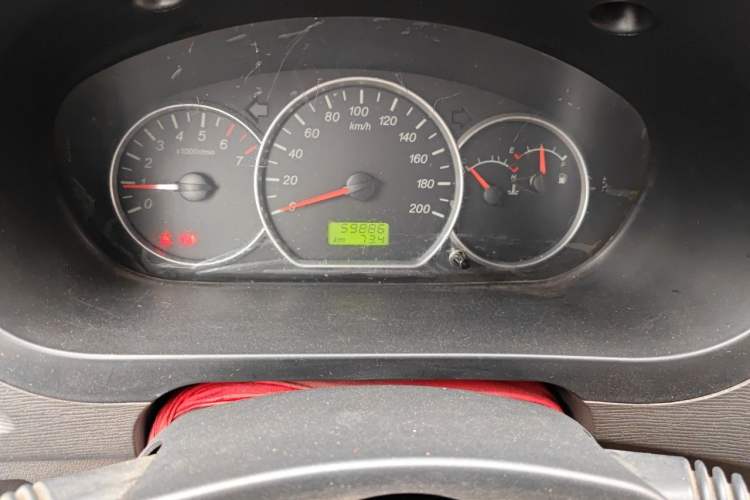 Used Wuling Hongguang 2015 1.2L S Base Model China V Standard Odometer Close Up