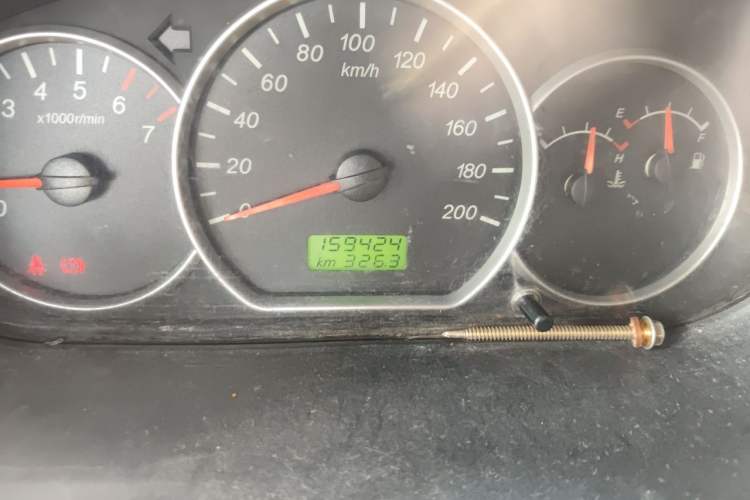 Used Wuling Hongguang 2015 1.5L S Basic Version China V Standard Odometer Close Up