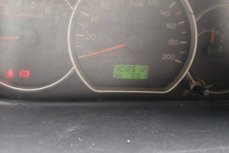 Used Wuling Hongguang 2015 1.5L S Basic Version China V Standard Odometer Close Up