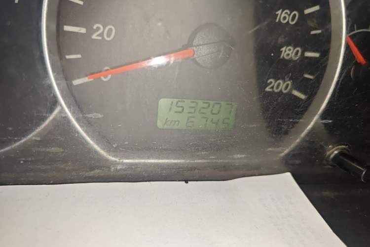Used Wuling Hongguang 2015 1.5L S Base Model China IV Odometer Close Up