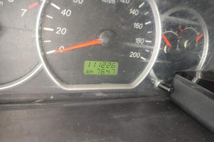 Used Wuling Hongguang 2015 1.2L S Base Model China IV Odometer Close Up