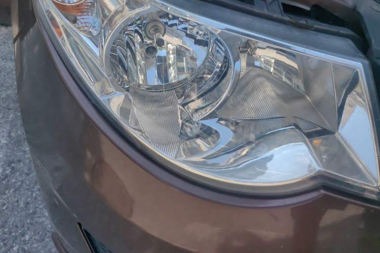 Used Wuling Hongguang 2015 1.5L S Base Model China IV Right Front Headlight