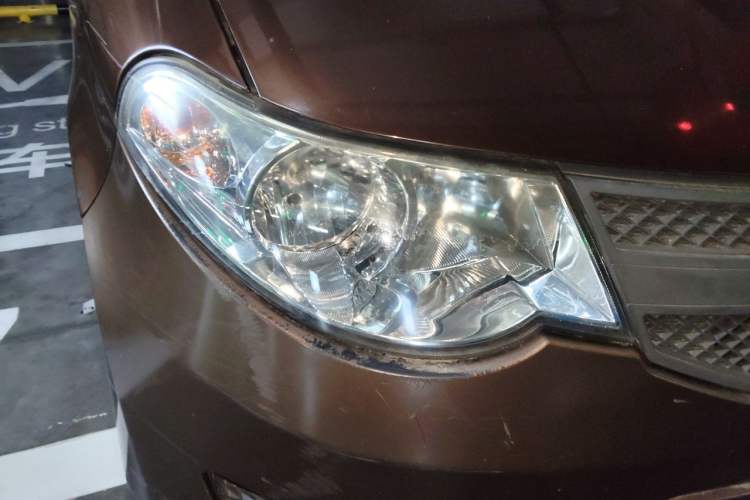 Used Wuling Hongguang 2015 1.2L S Base Model China V Standard Right Front Headlight