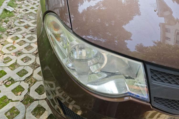 Used Wuling Hongguang 2015 1.5L S Base Model China IV Right Front Headlight