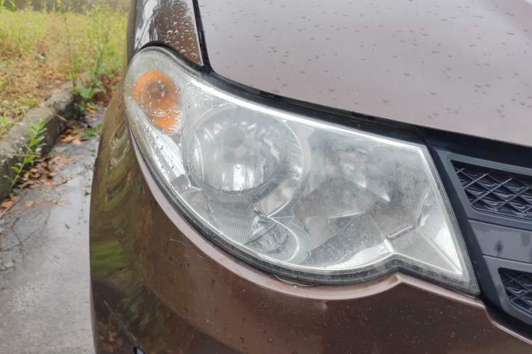 Used Wuling Hongguang 2015 1.5L S Base Model China IV Right Front Headlight