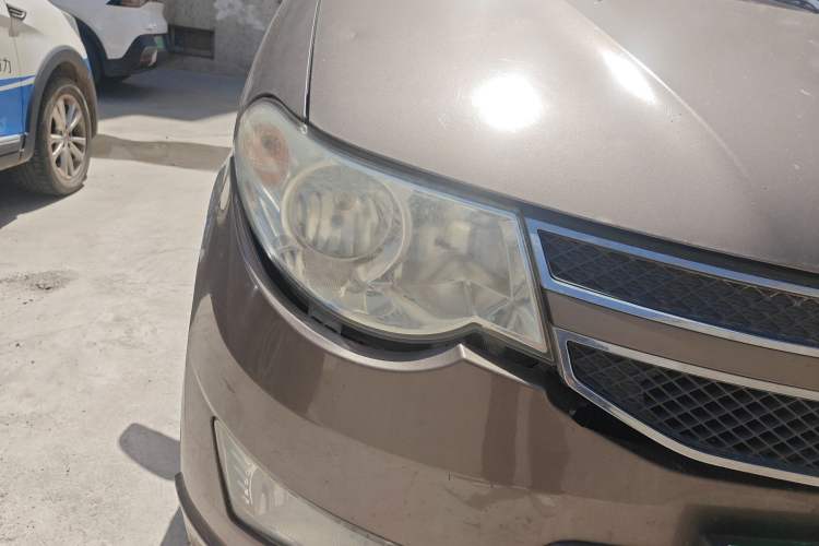 Used Wuling Hongguang 2015 1.5L S Basic Version China V Standard Right Front Headlight