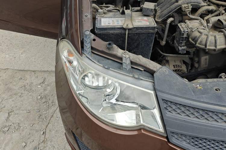Used Wuling Hongguang 2015 1.2L S Base Model China V Standard Right Front Headlight