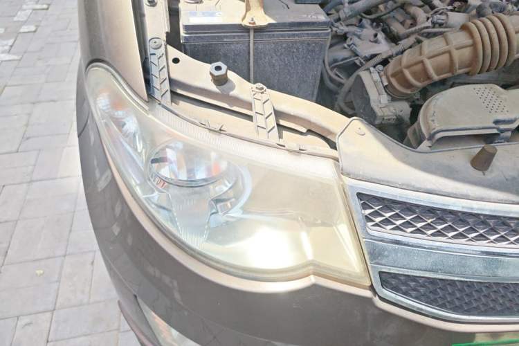 Used Wuling Hongguang 2015 1.5L S Basic Version China V Standard Right Front Headlight