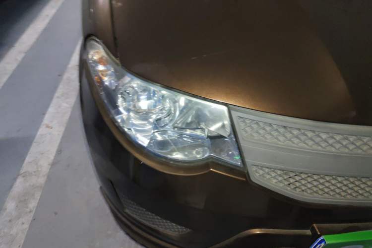 Used Wuling Hongguang 2015 1.5L S Base Model China IV Right Front Headlight