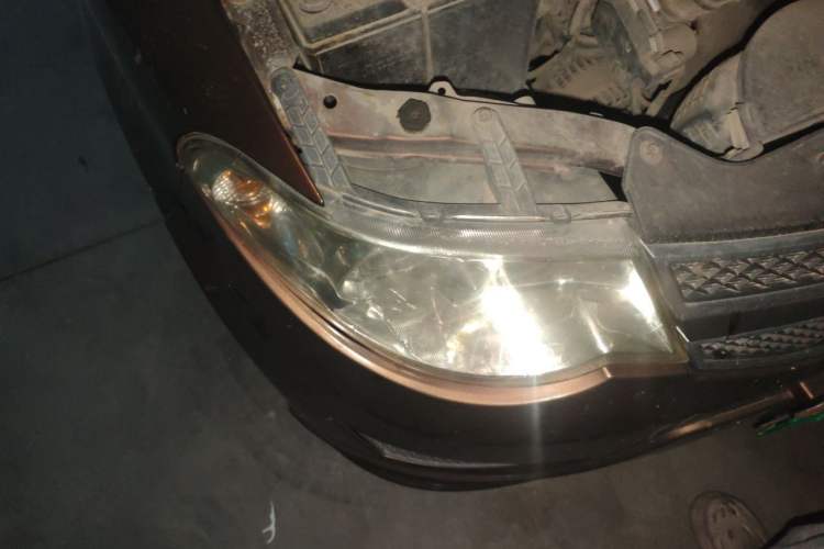 Used Wuling Hongguang 2015 1.5L S Basic Version China V Standard Right Front Headlight
