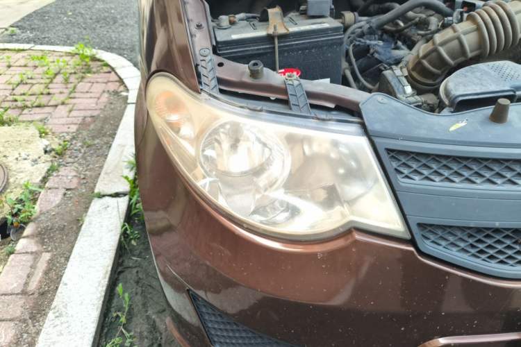 Used Wuling Hongguang 2015 1.5L S Basic Version China V Standard Right Front Headlight