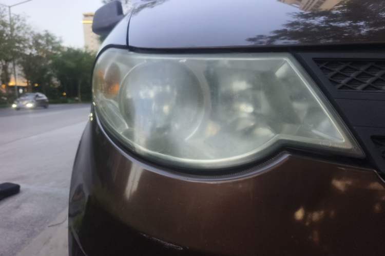 Used Wuling Hongguang 2015 1.5L S Base Model China IV Right Front Headlight
