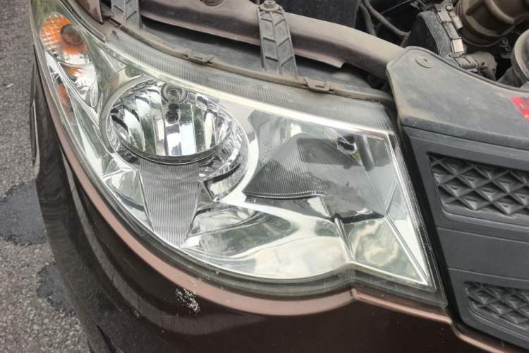 Used Wuling Hongguang 2015 1.5L S Base Model China IV Right Front Headlight
