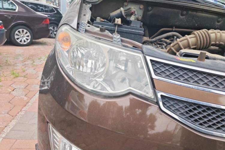 Used Wuling Hongguang 2015 1.5L S Basic Version China V Standard Right Front Headlight